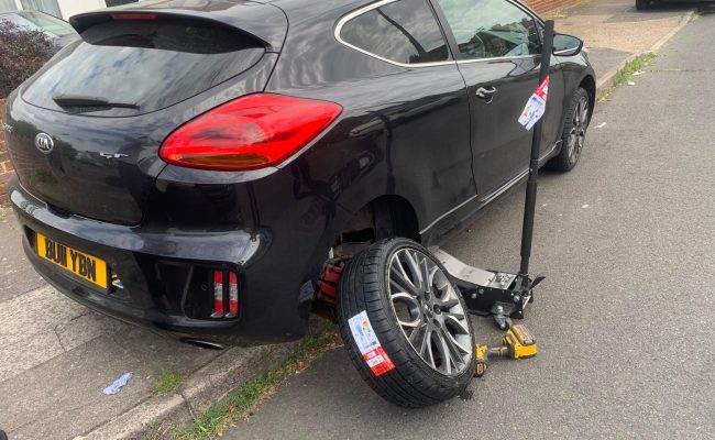 Mobile Tyre fitting at home