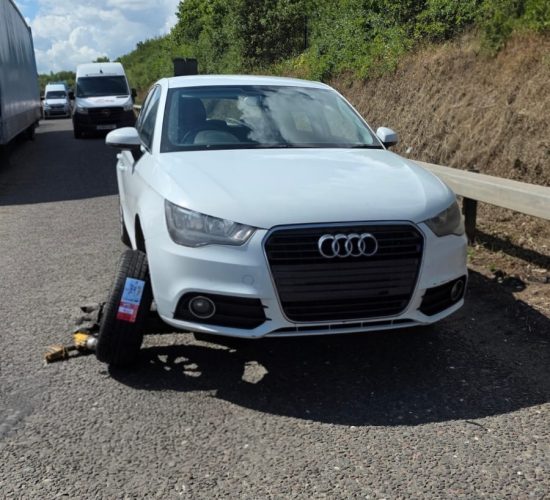 M25 Tyre change